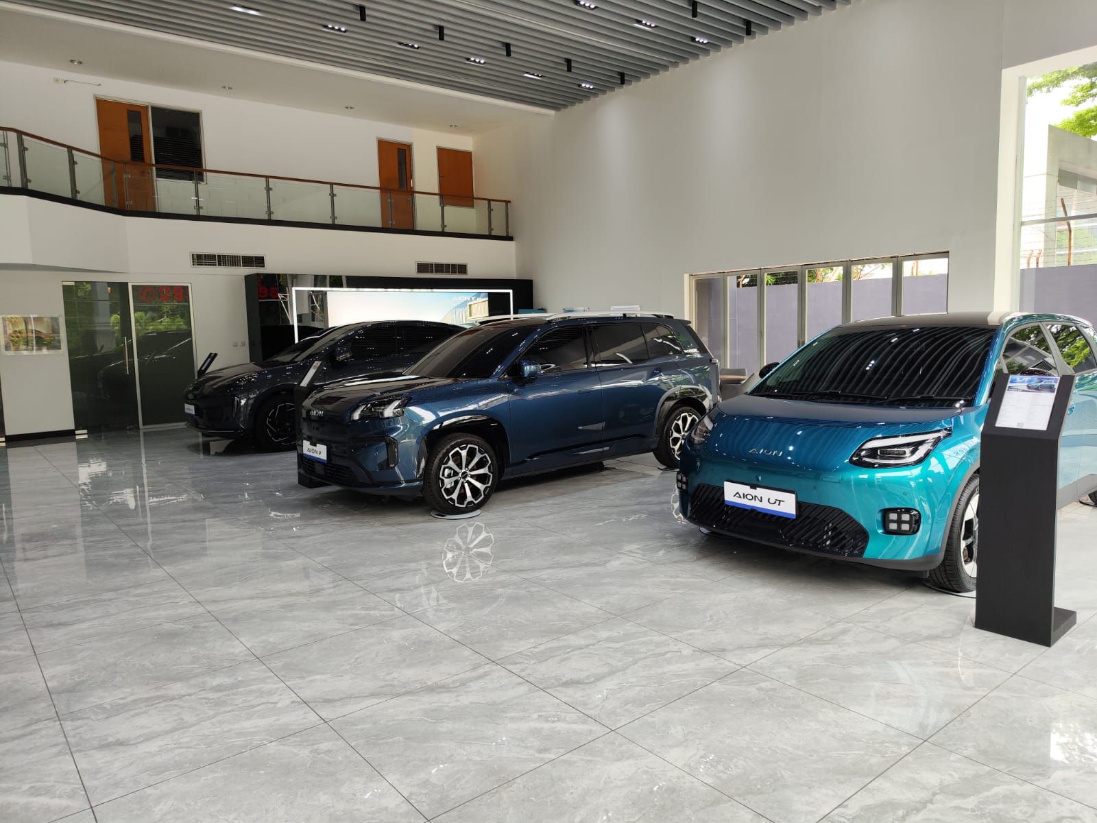 AION Harapan Indah Bekasi