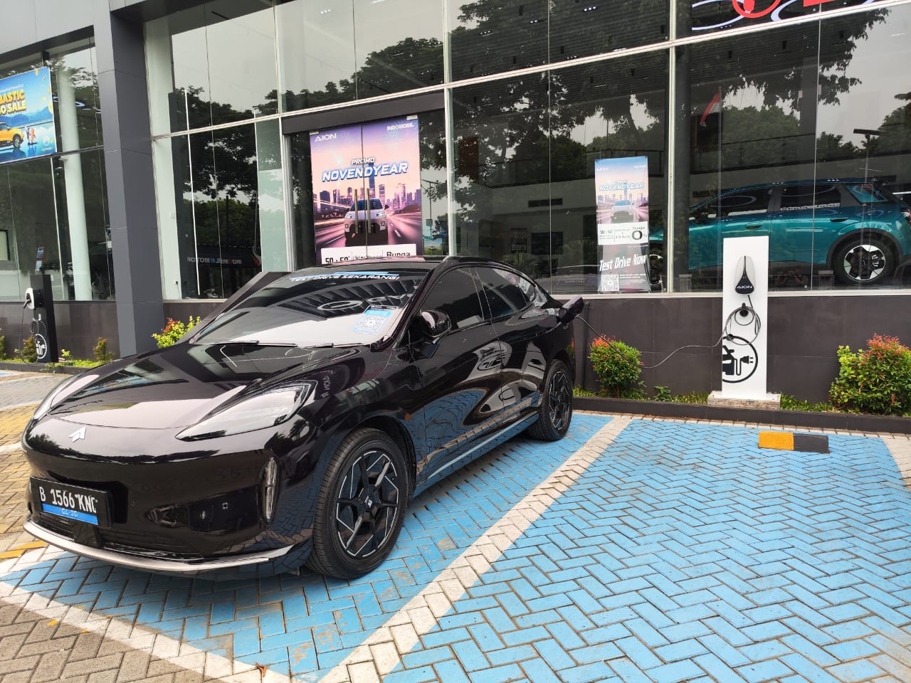 AION Harapan Indah Bekasi