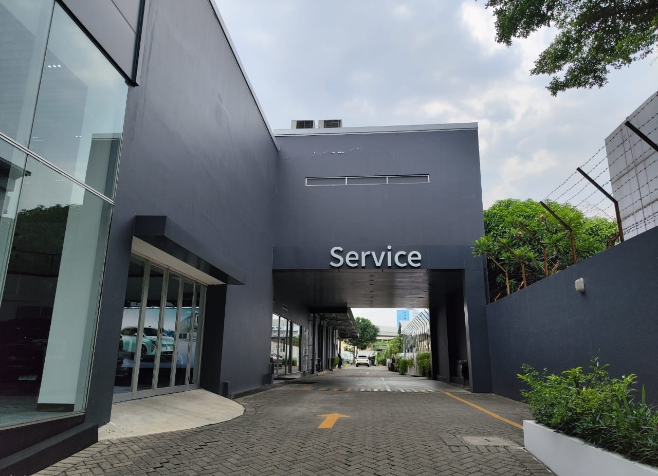 AION Harapan Indah Bekasi